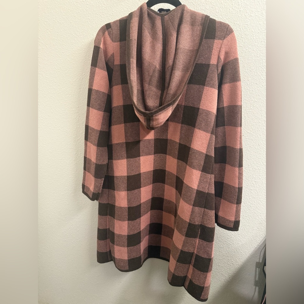 Denim&Co Pink and Brown Plaid Women’s Sweater Cardigan - Picture 3 of 6